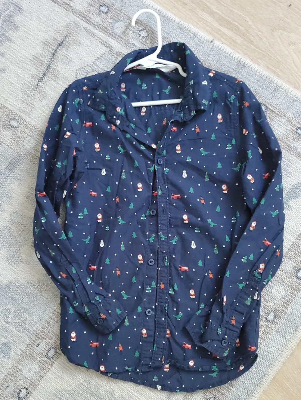 H&M Boys Christmas Santa Trees Toy Soldiers Navy Button-up Dress Shirt  Sz7-8y